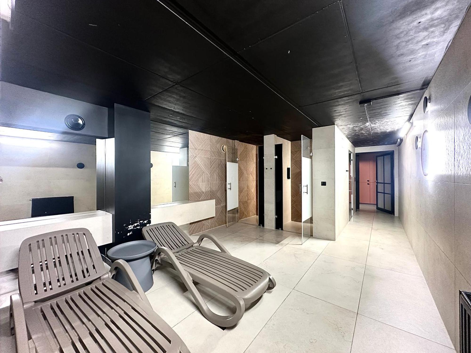 Traugutta - Fitness & Parking * Wroclaw